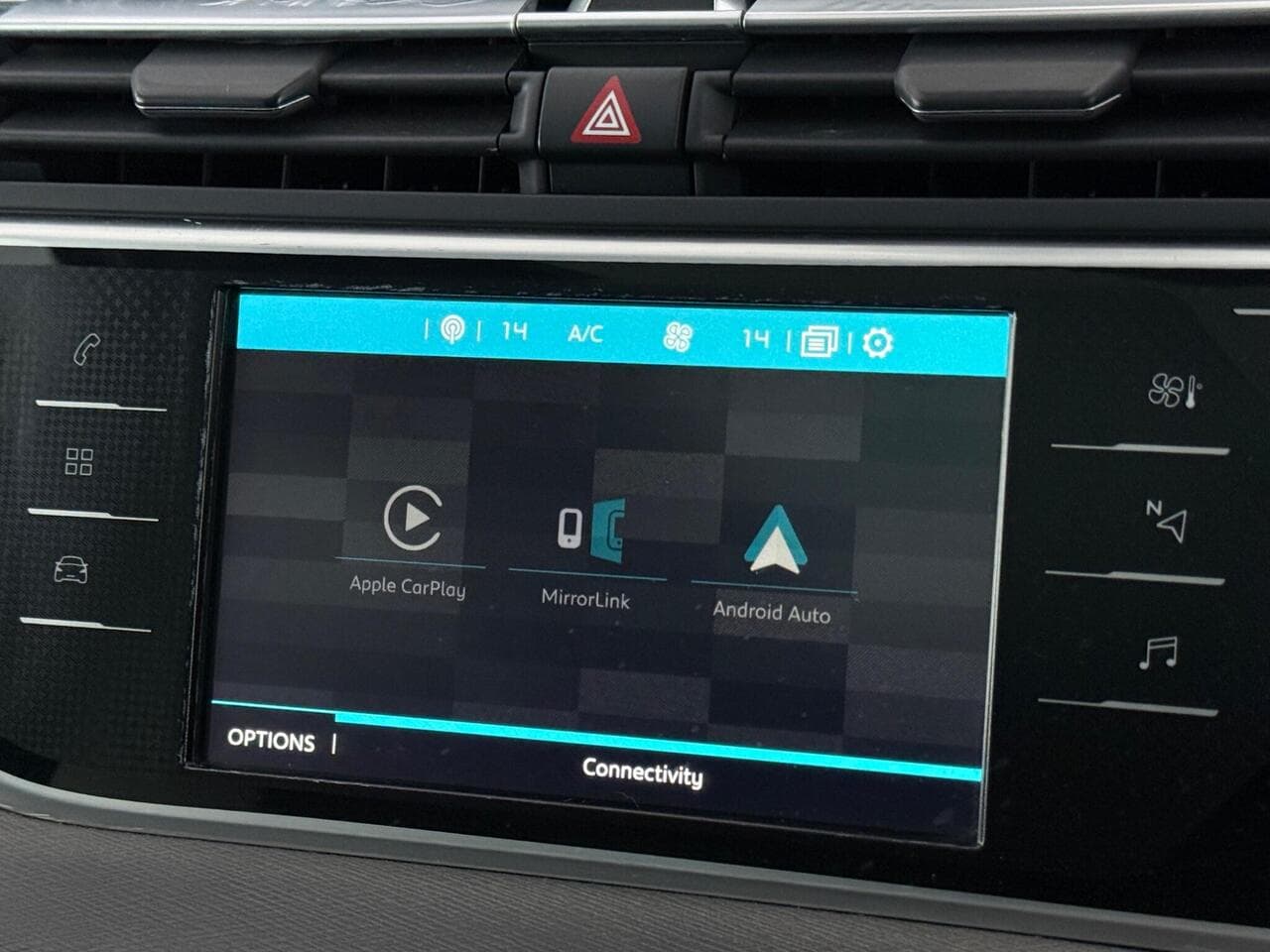 Citroen Grand C4 Picasso thumbnail Infotainment System