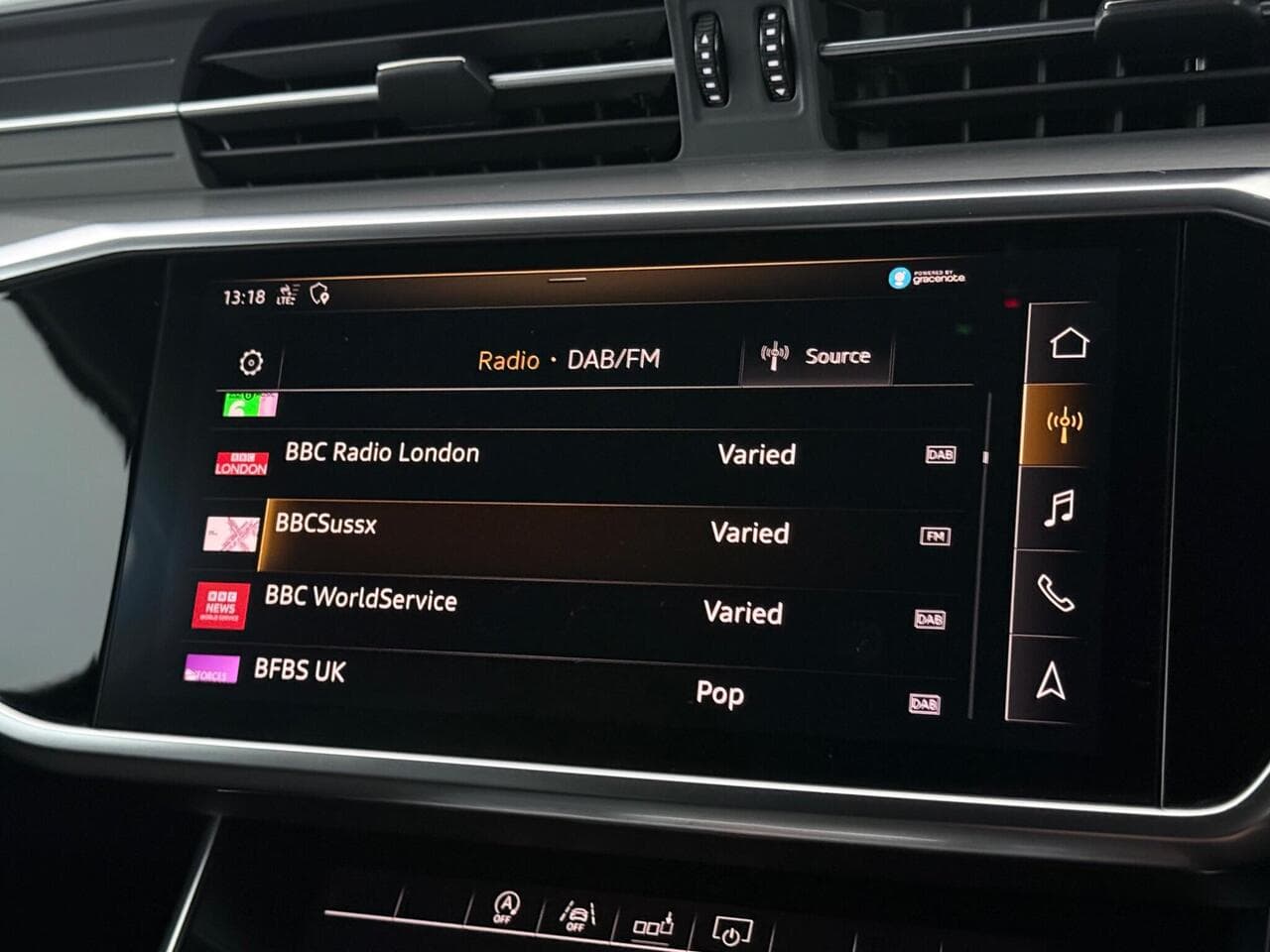 Audi A6 Avant thumbnail Infotainment System