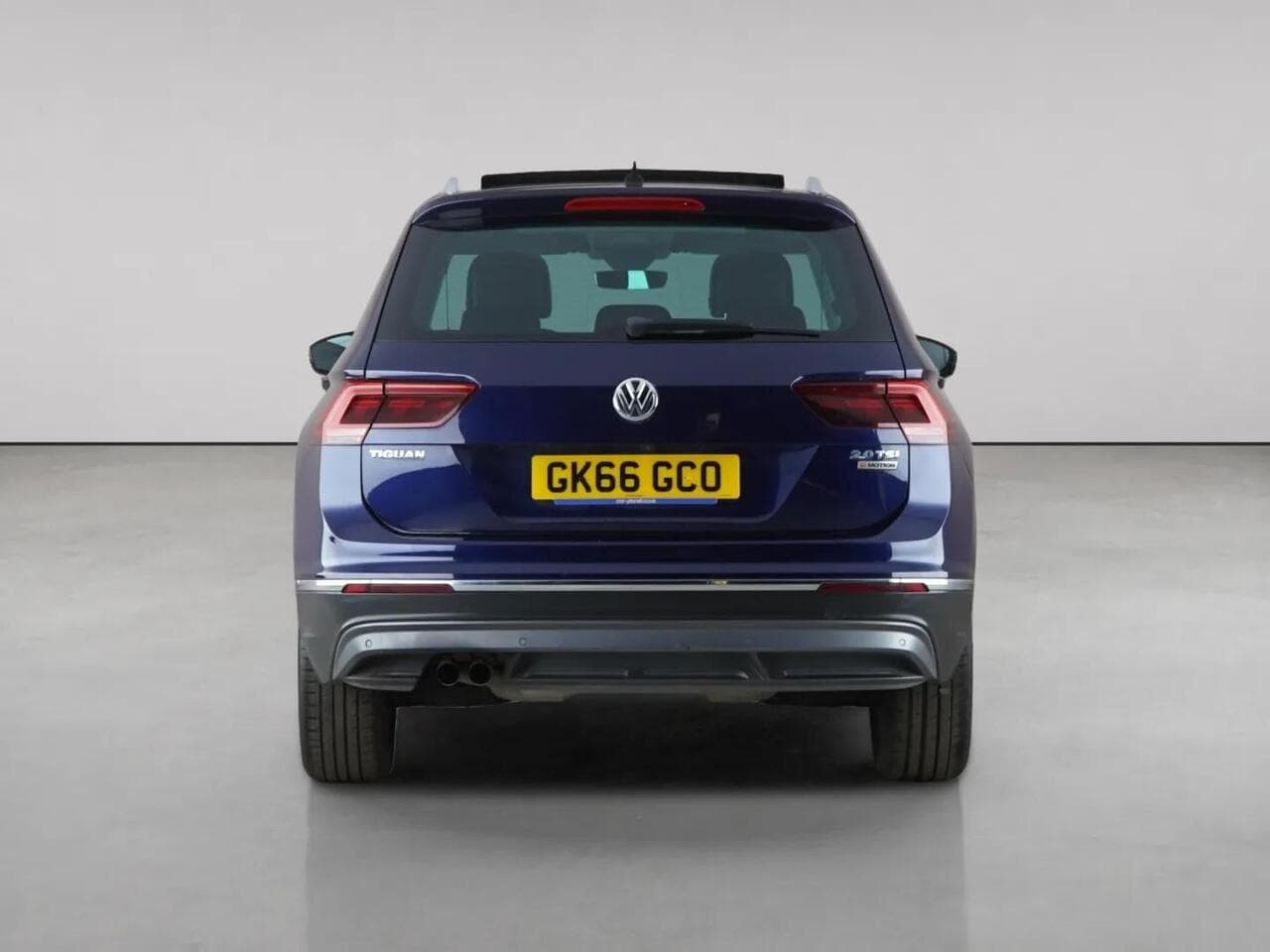 Volkswagen Tiguan thumbnail Rear