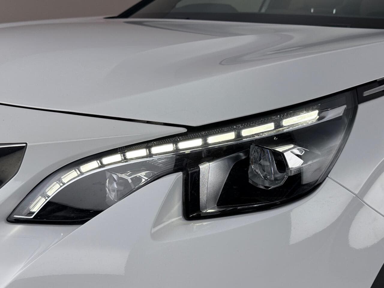 Peugeot 5008 thumbnail Inconclusive