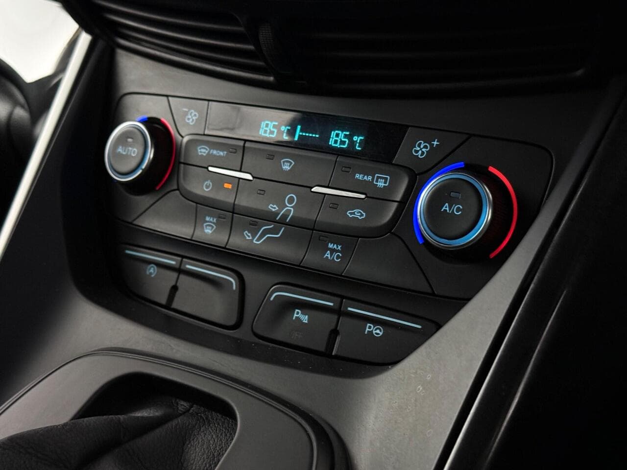 Ford Kuga thumbnail Misc Controls