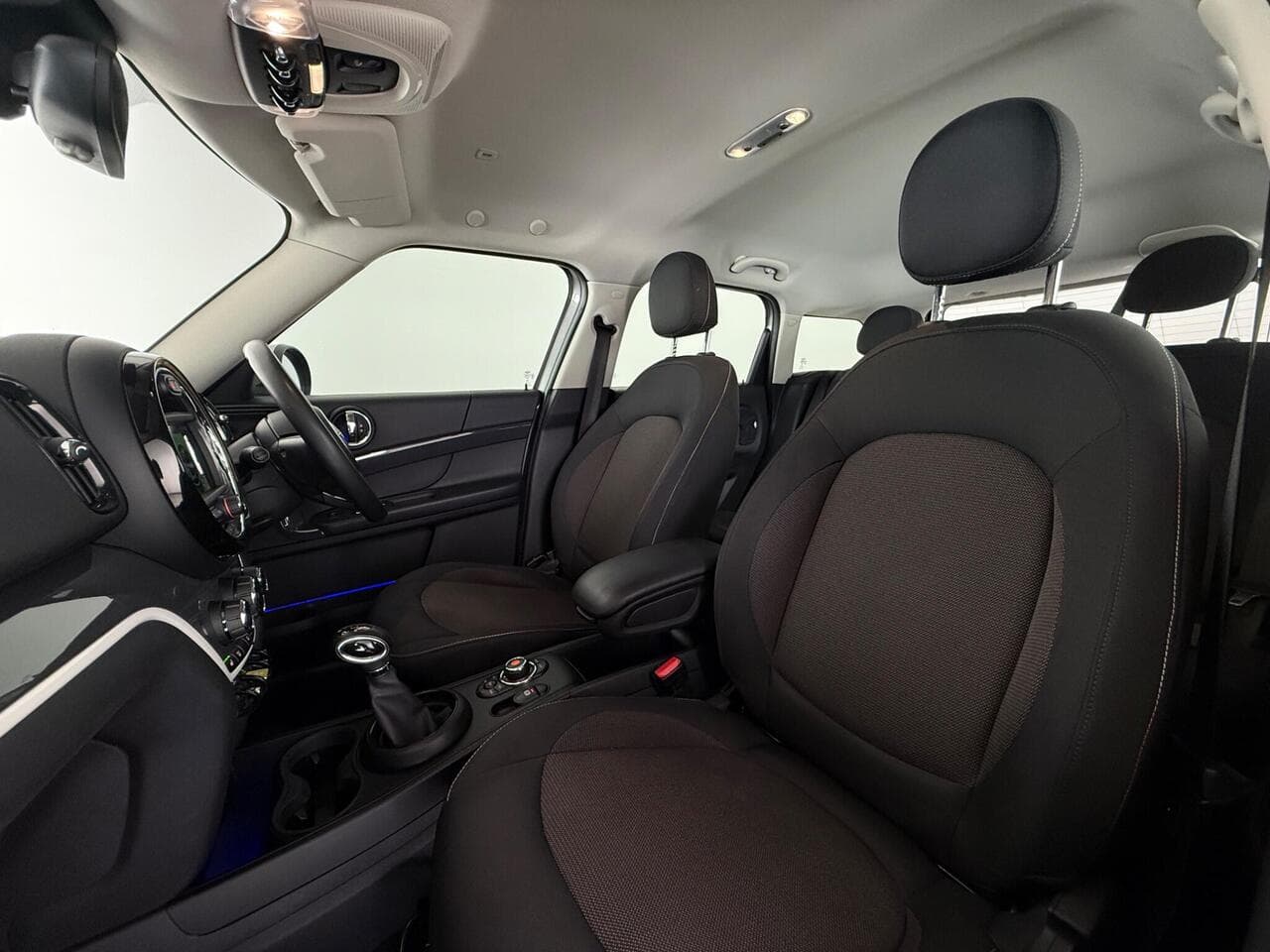 MINI Countryman thumbnail Seat Front Passenger
