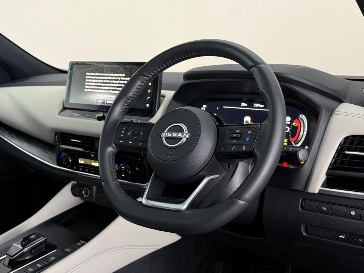 Nissan Qashqai thumbnail Steering Wheel
