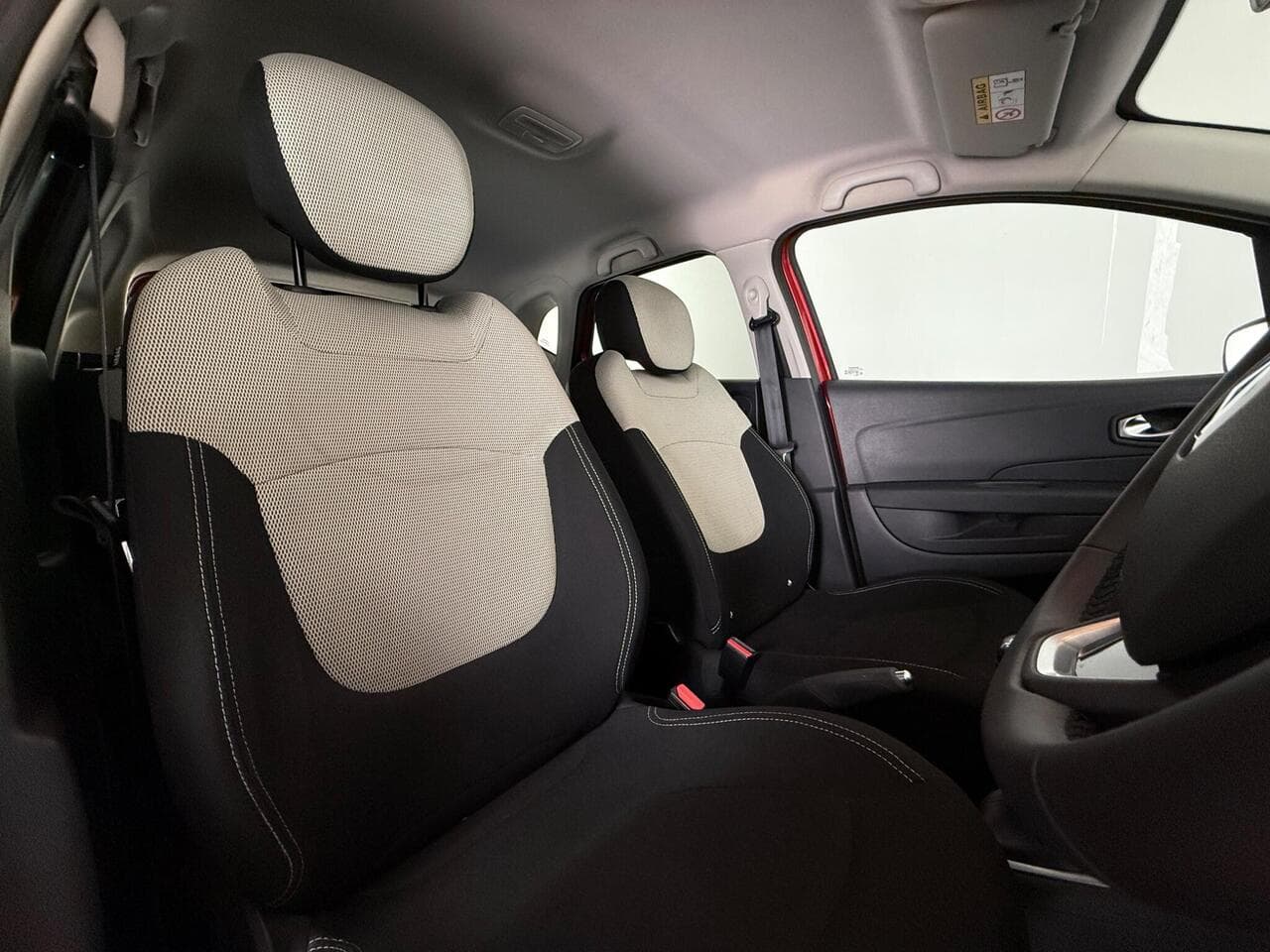 Renault Captur thumbnail Seat Driver