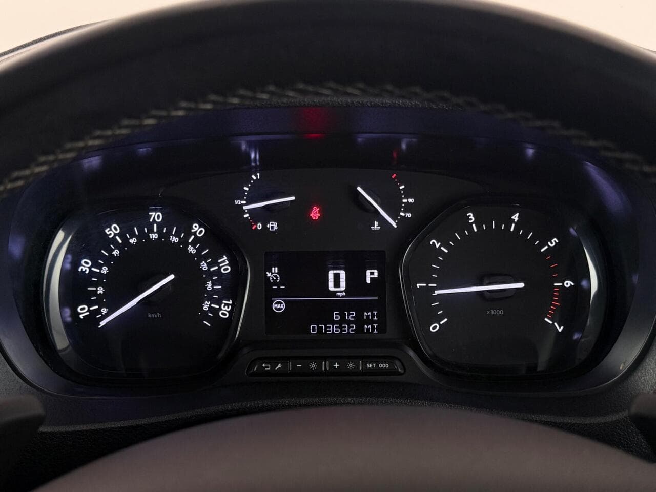 Citroen Dispatch thumbnail Driver Instruments