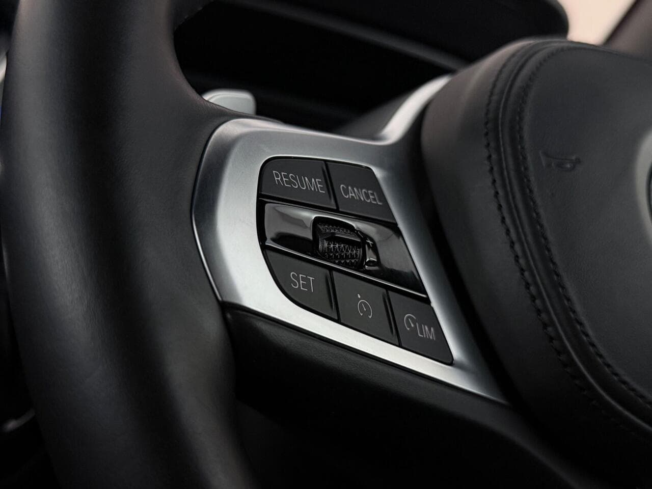 BMW Z4 thumbnail Misc Controls