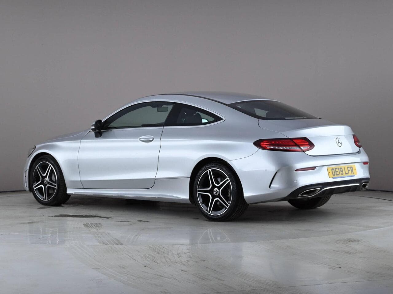 Mercedes-Benz C Class thumbnail Side Left