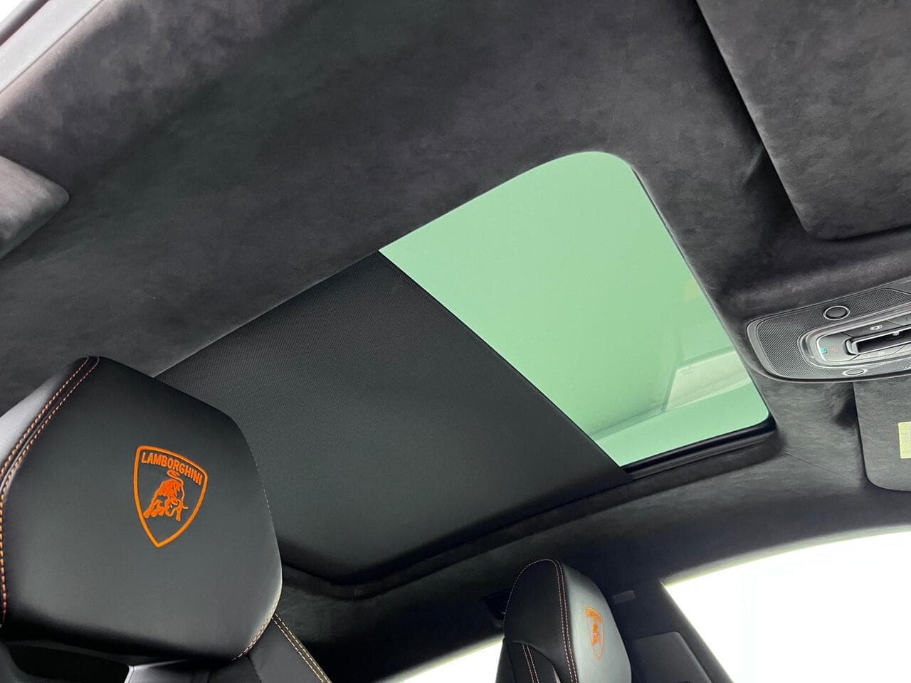 Lamborghini Urus thumbnail Inconclusive