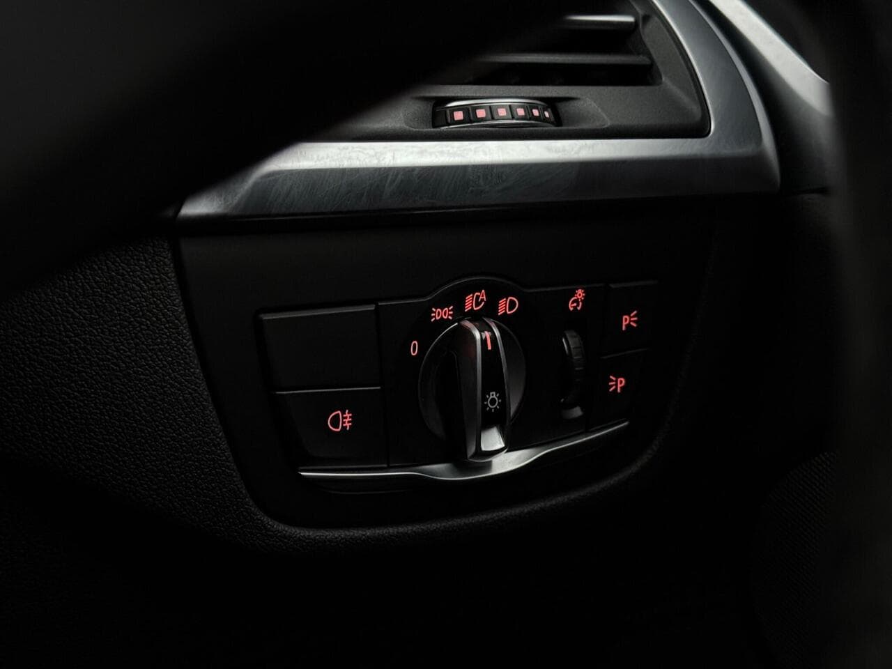 BMW X3 thumbnail Misc Controls