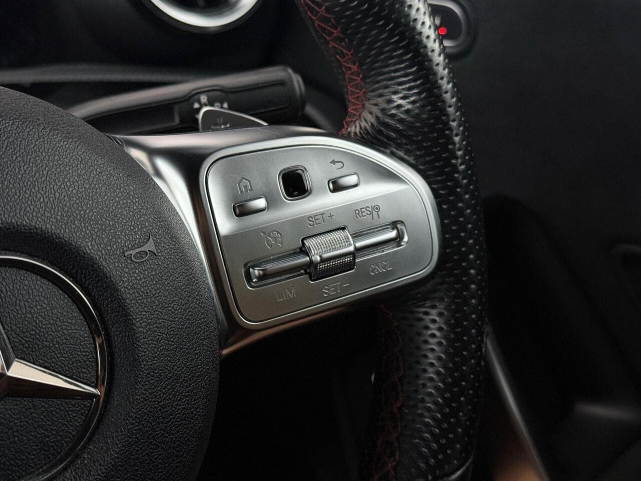 Mercedes-Benz A Class thumbnail Misc Controls