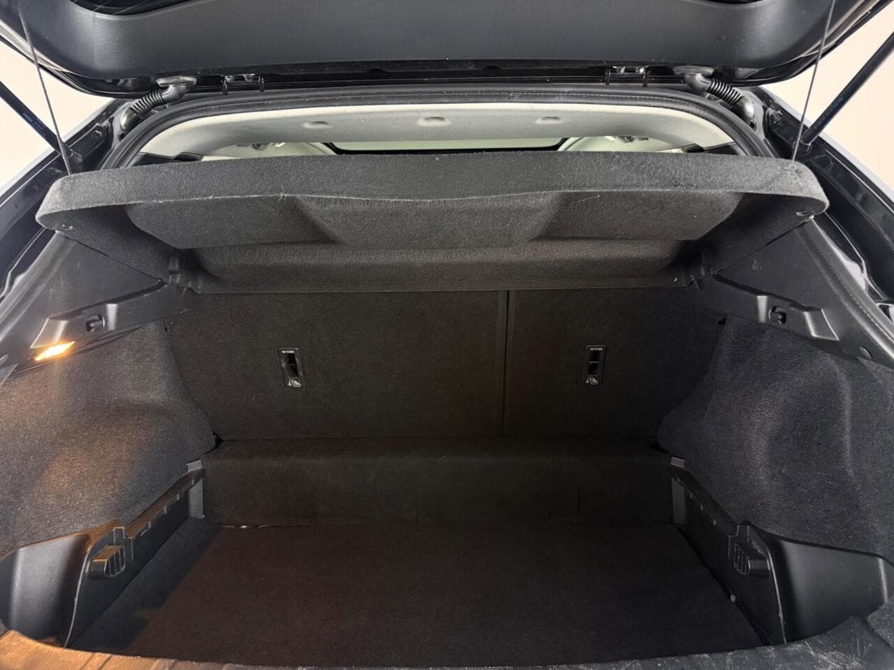 Nissan Qashqai thumbnail Boot
