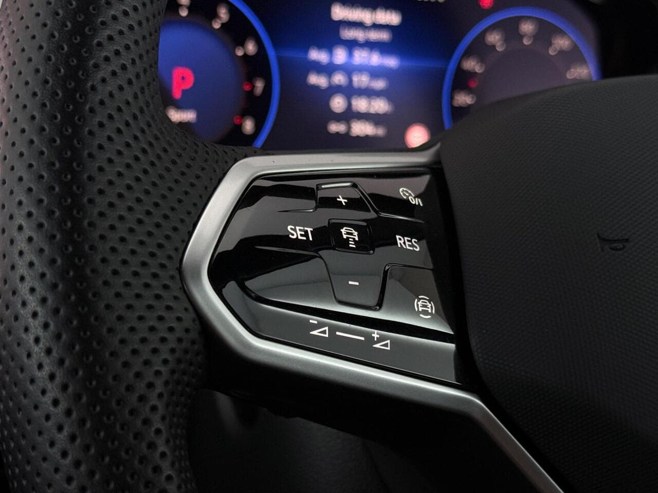 Volkswagen Golf thumbnail Misc Controls