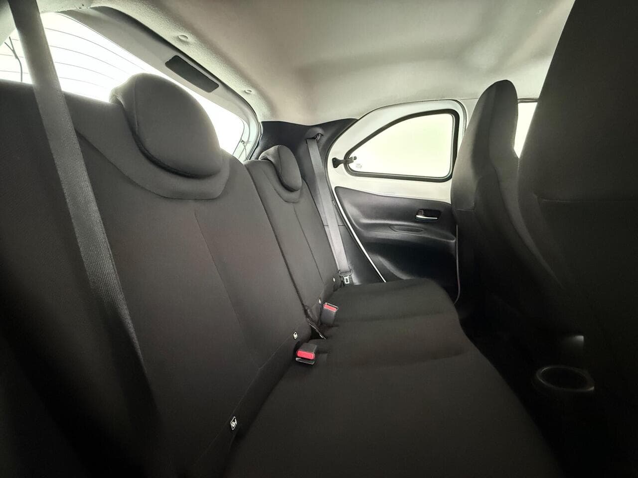Toyota Aygo X thumbnail Seats Rear