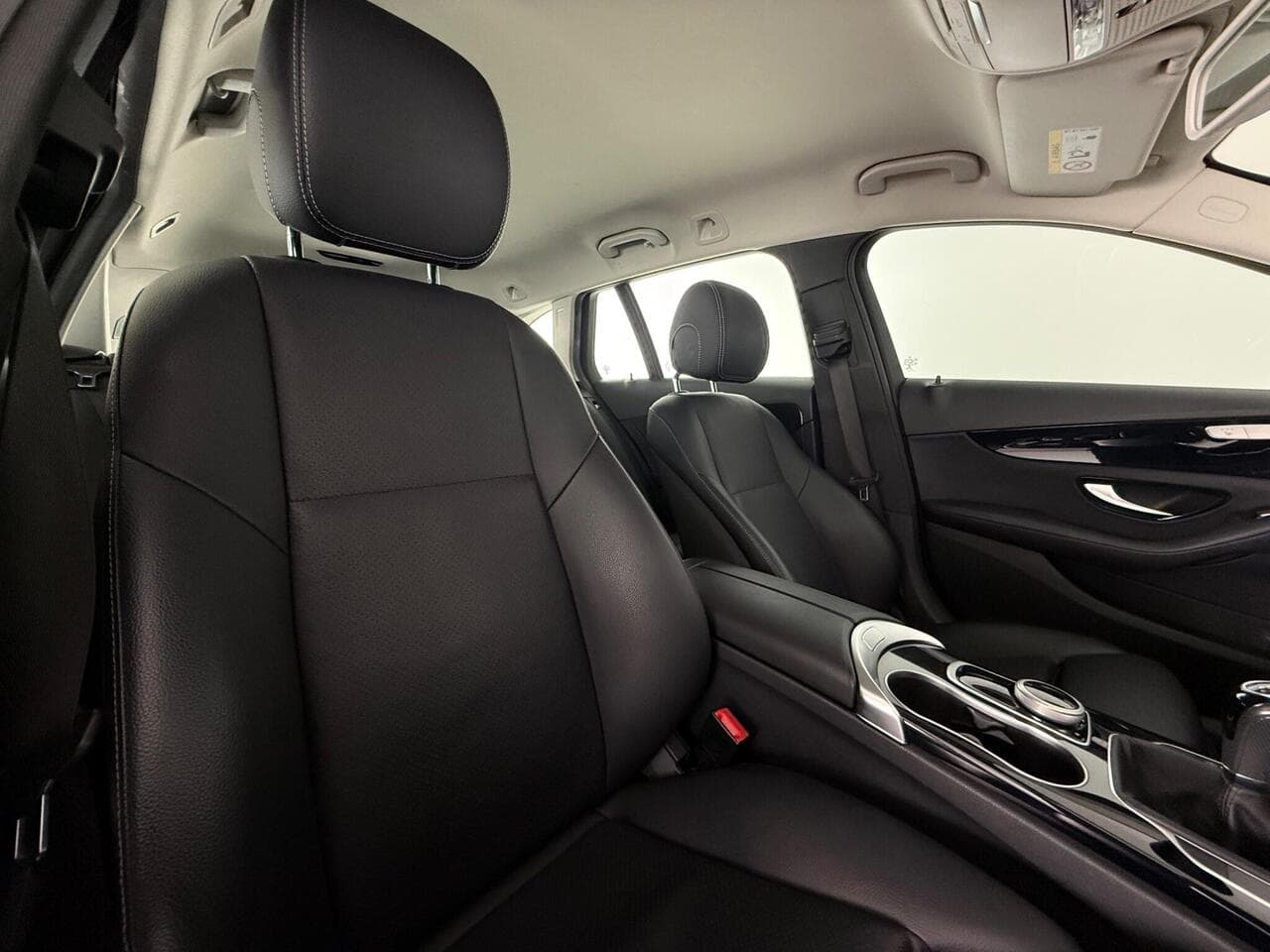 Skoda Karoq thumbnail Seat Driver