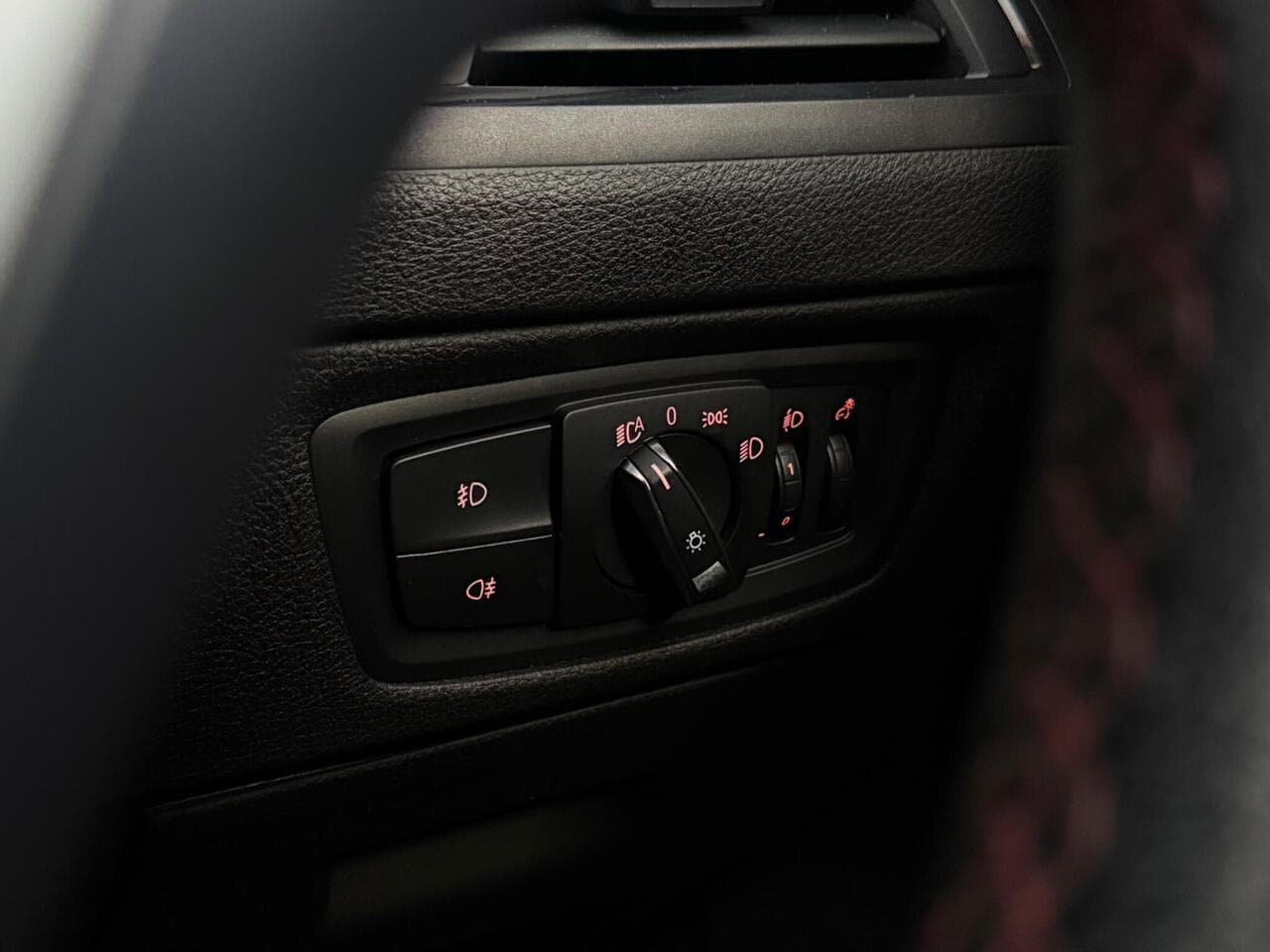 BMW 1 Series thumbnail Misc Controls