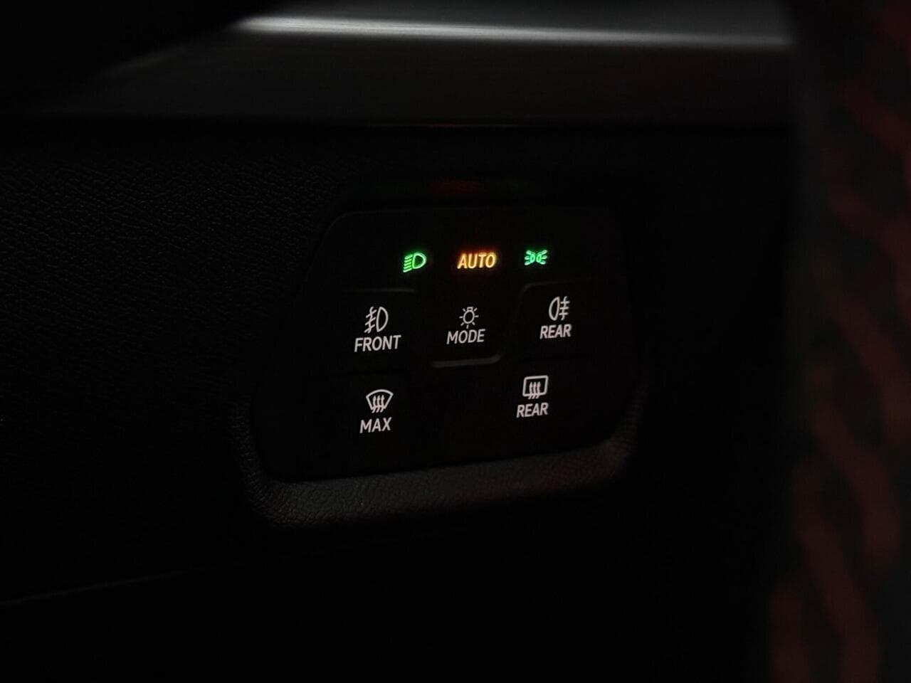 SEAT Leon thumbnail Misc Controls