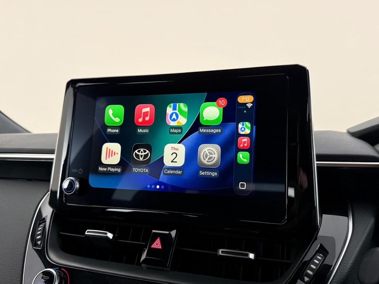 Toyota Corolla thumbnail Infotainment System