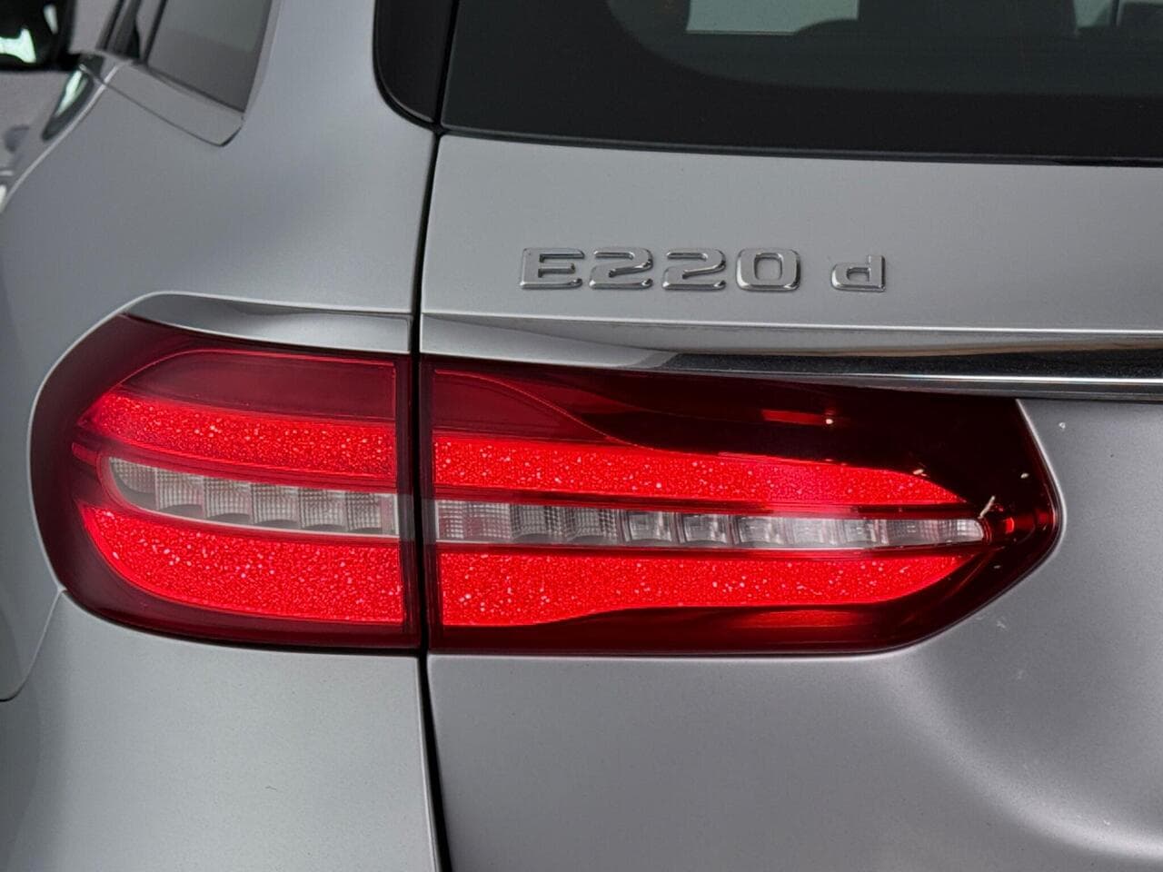 Mercedes-Benz E Class thumbnail Lights Rear