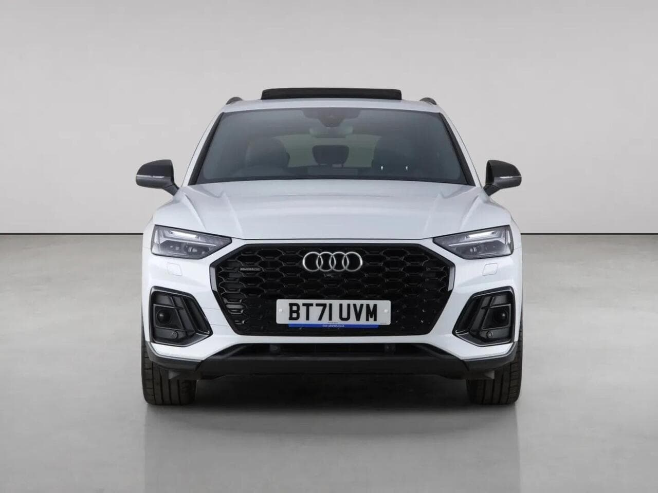 Audi Q5 thumbnail Front