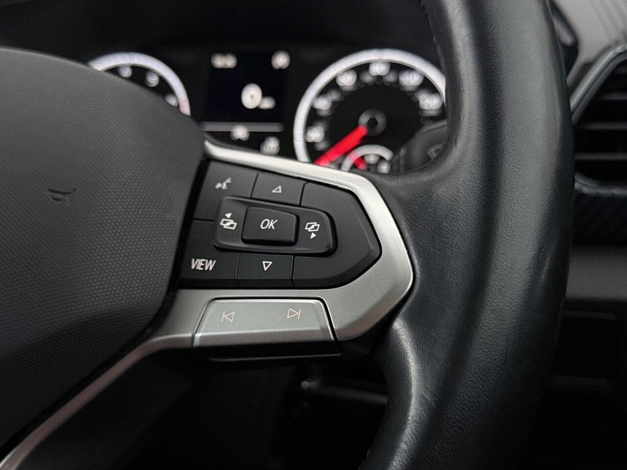 Volkswagen T-Cross thumbnail Misc Controls