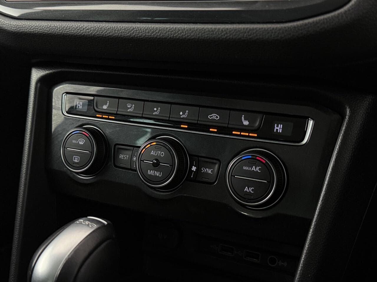 Volkswagen Tiguan thumbnail Misc Controls