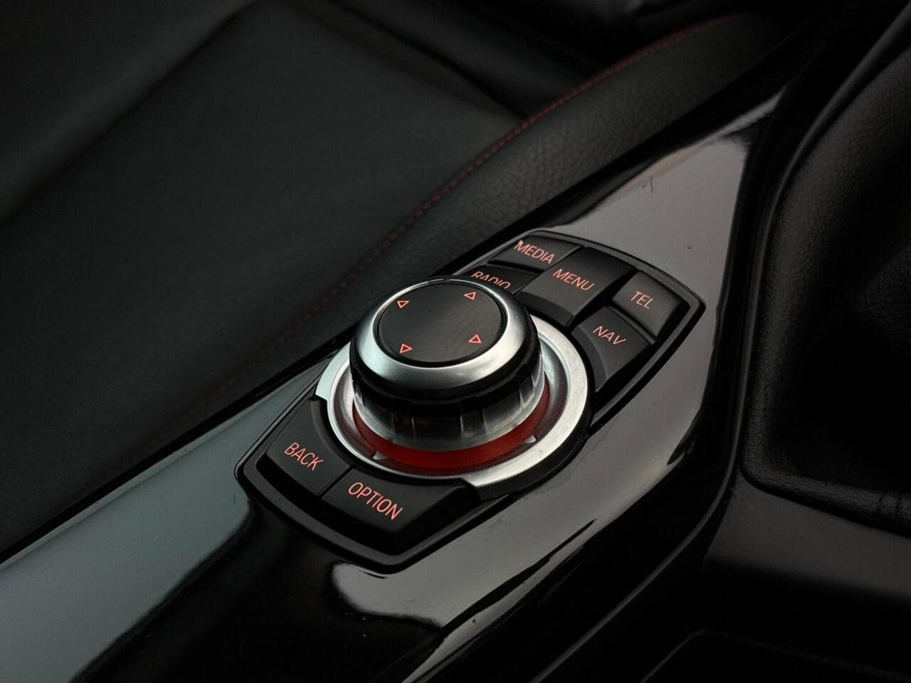 BMW 2 Series thumbnail Misc Controls
