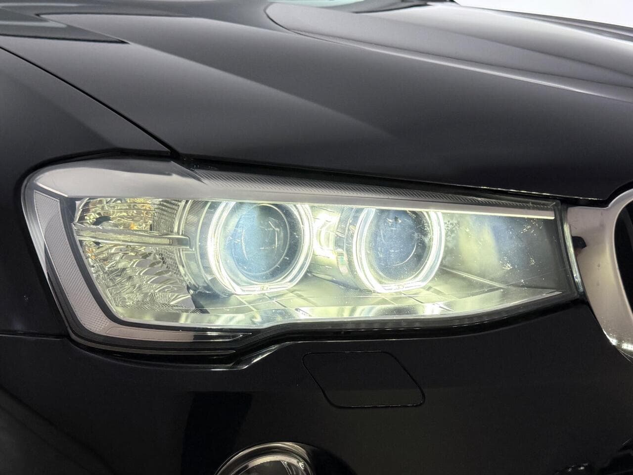 BMW X3 thumbnail Lights Front