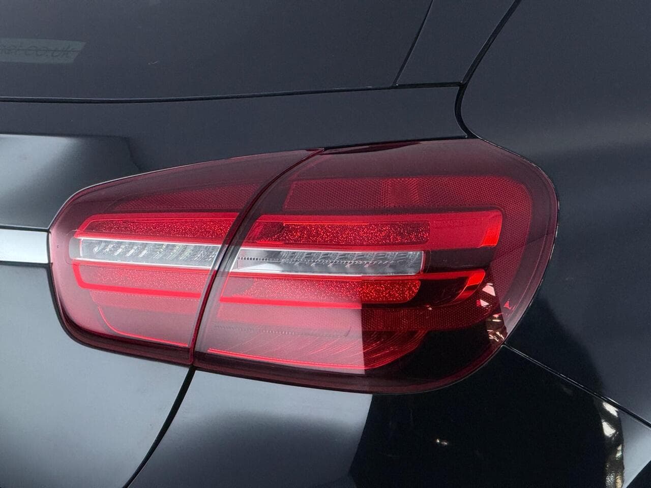 Mercedes-Benz GLA thumbnail Lights Rear