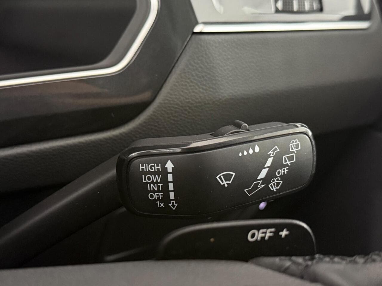 Volkswagen Tiguan thumbnail Misc Controls