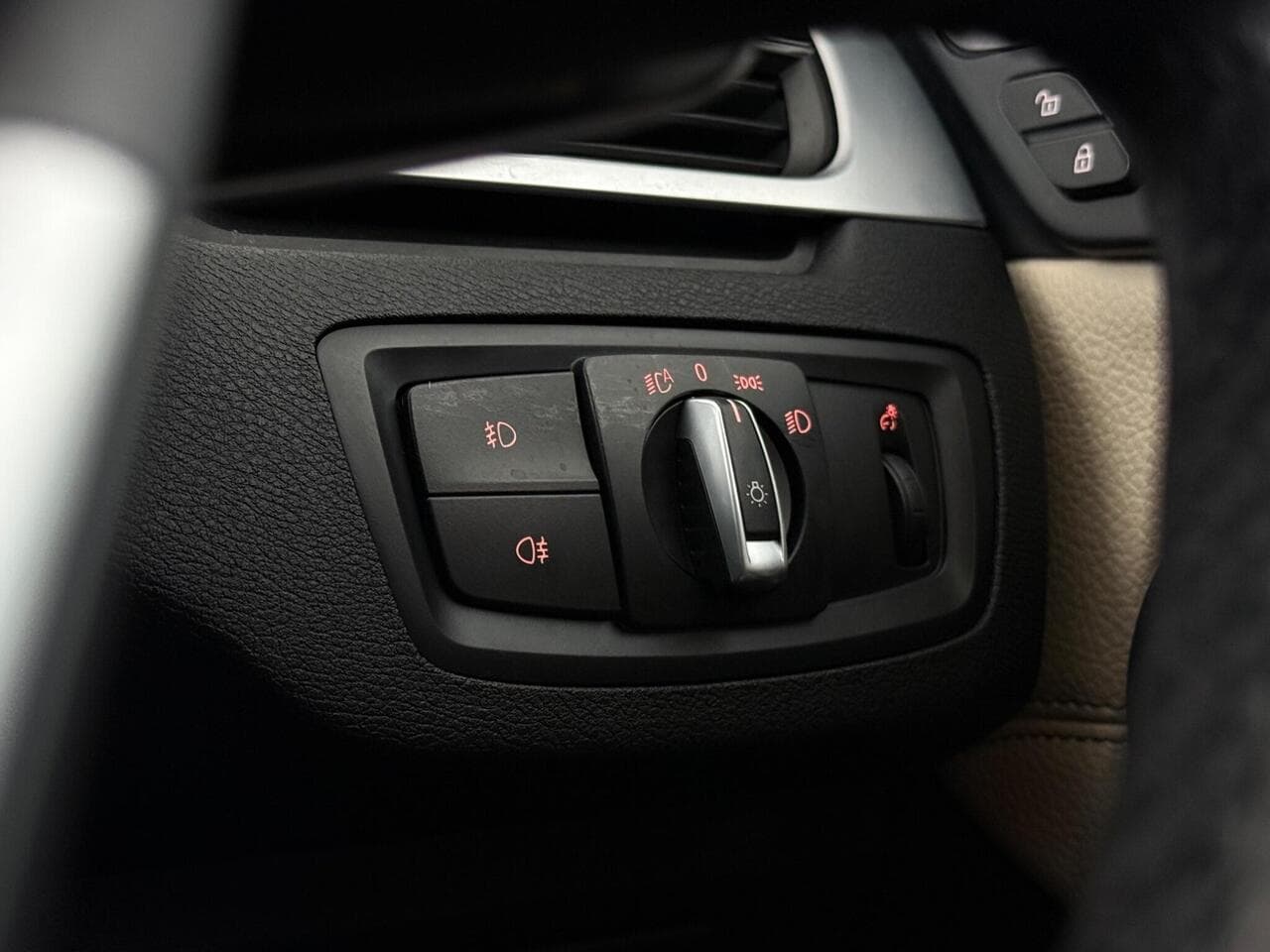 BMW X1 thumbnail Misc Controls
