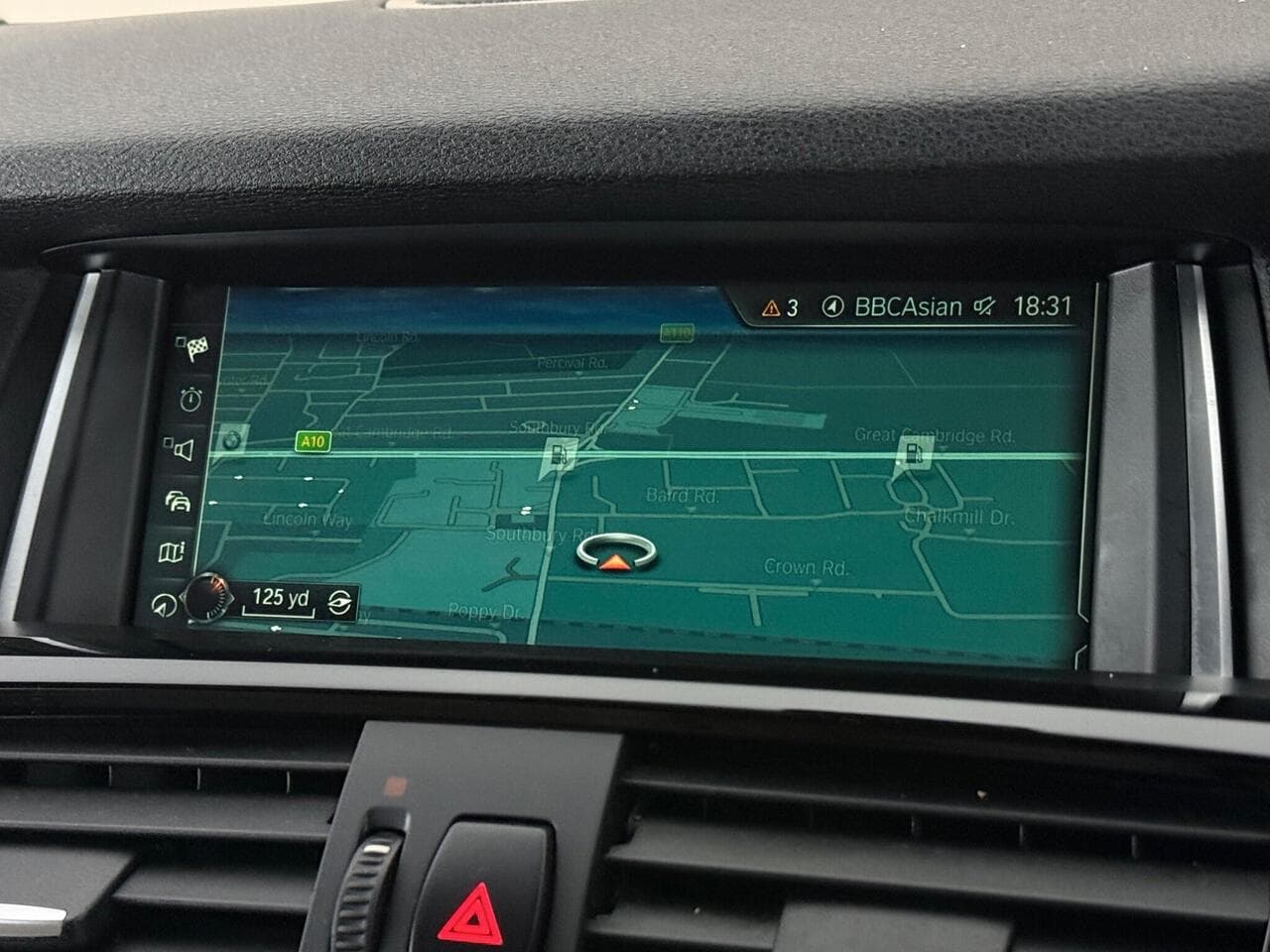 BMW X4 thumbnail Infotainment System