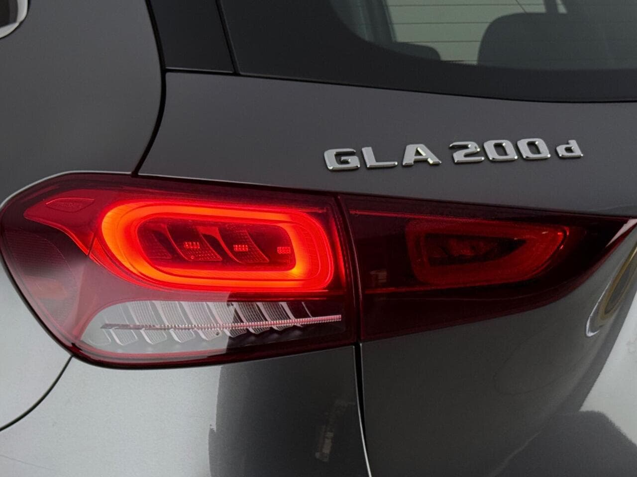 Mercedes-Benz GLA thumbnail Lights Rear