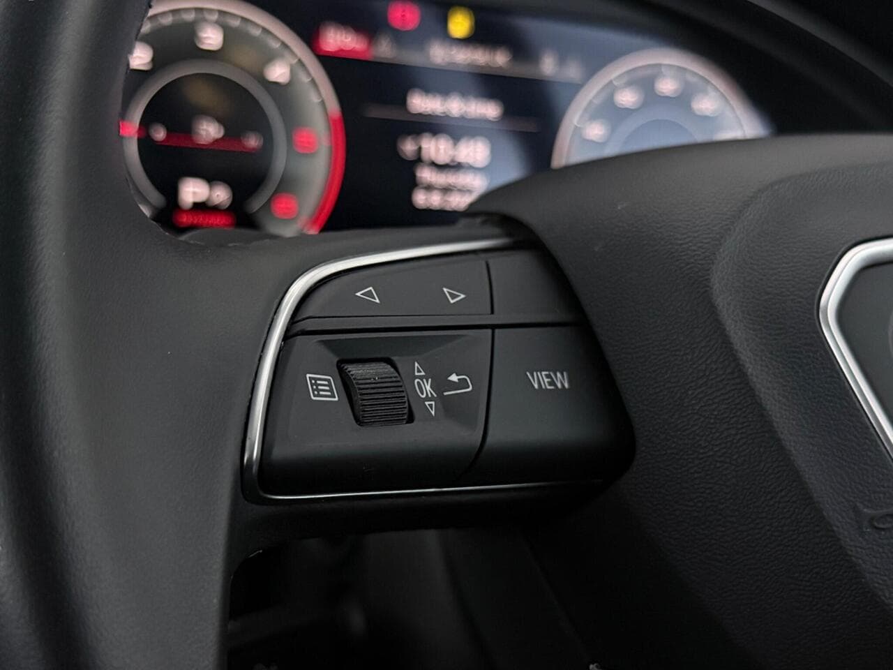 Audi Q5 thumbnail Misc Controls