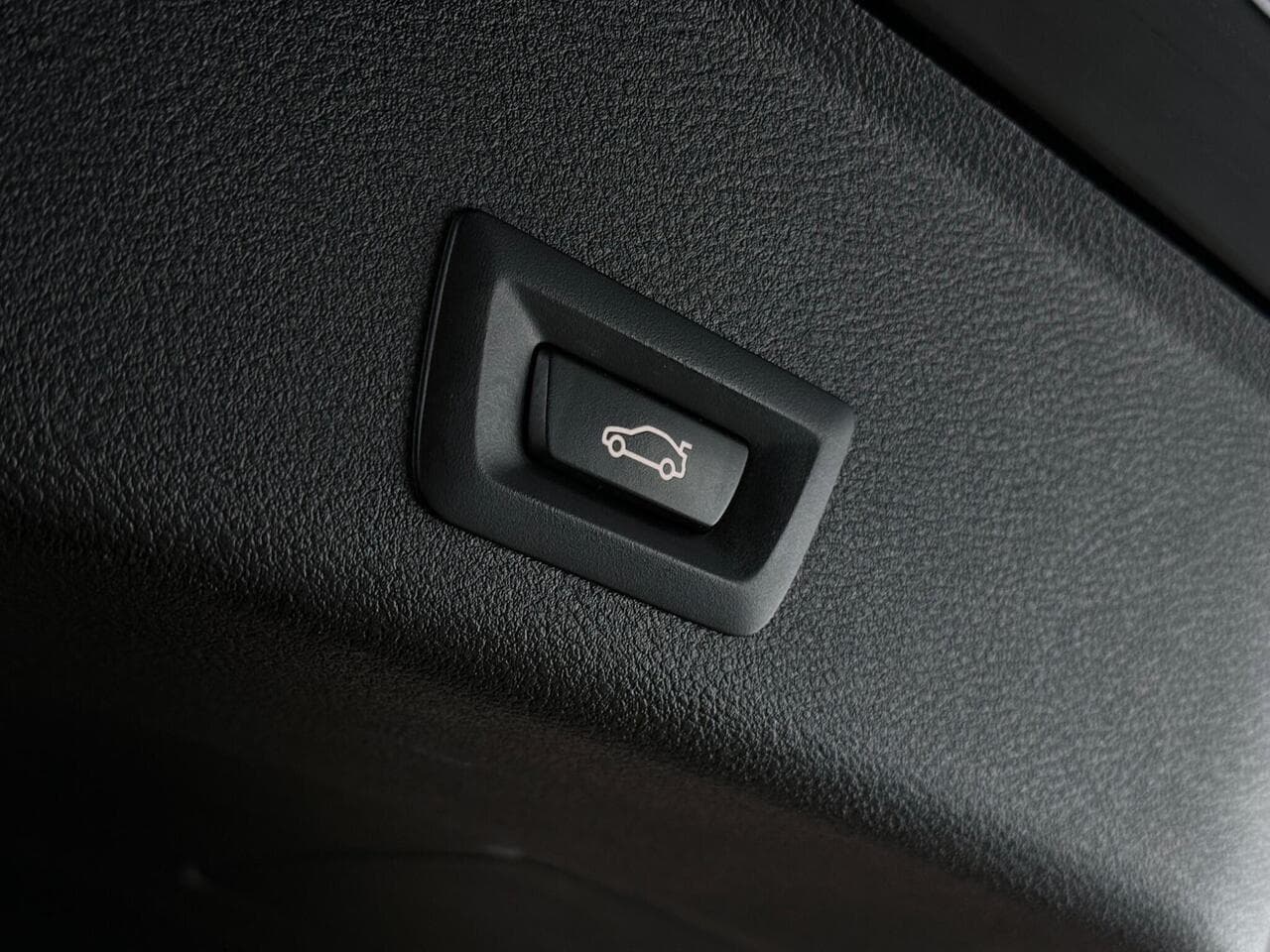 BMW X4 thumbnail Misc Controls