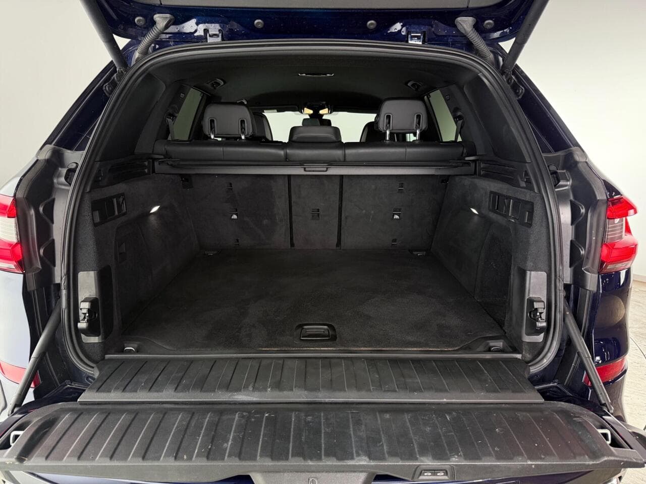 BMW X5 thumbnail Boot