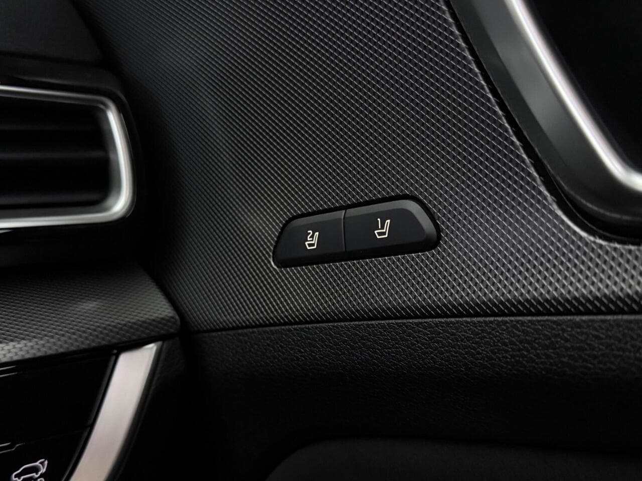 Kia Sportage thumbnail Misc Controls