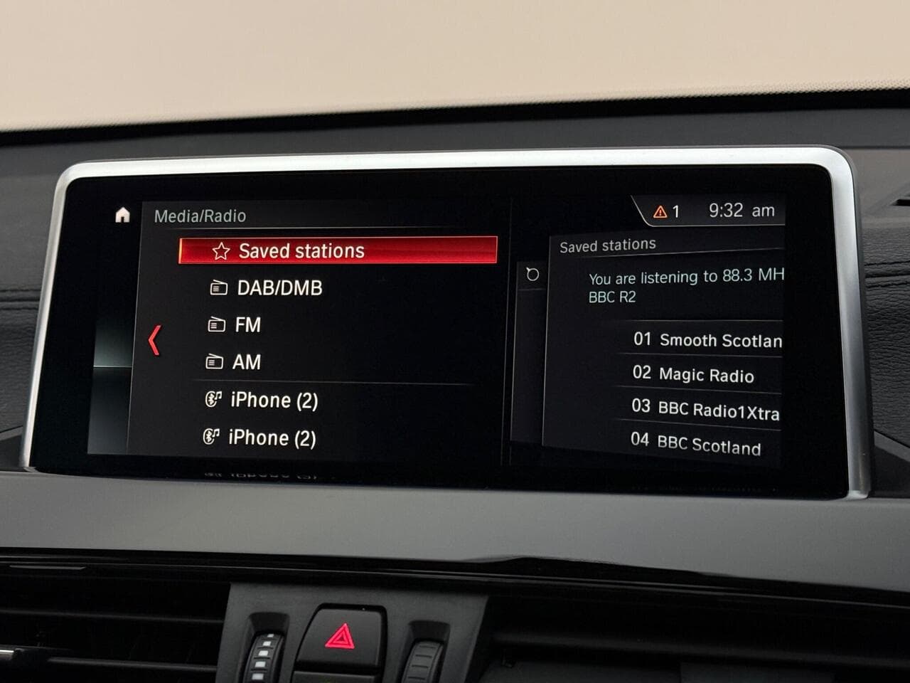 BMW X1 thumbnail Infotainment System