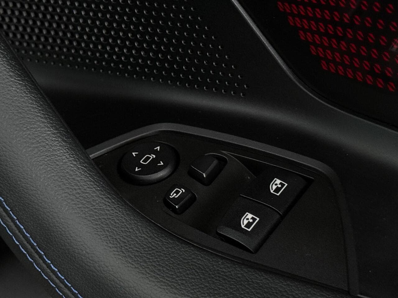 BMW 2 Series thumbnail Misc Controls