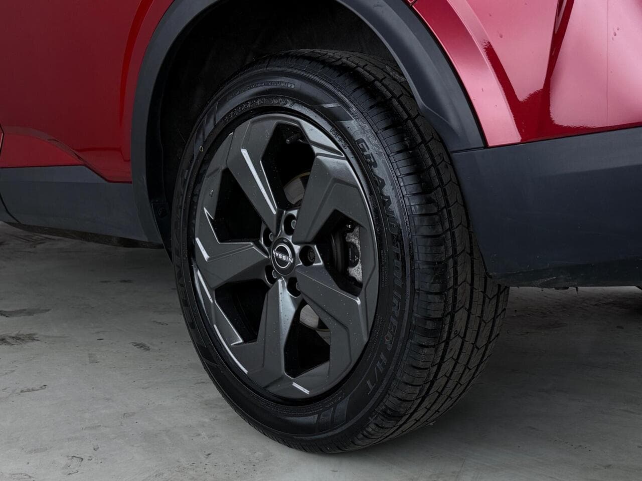 Nissan Qashqai thumbnail Wheel