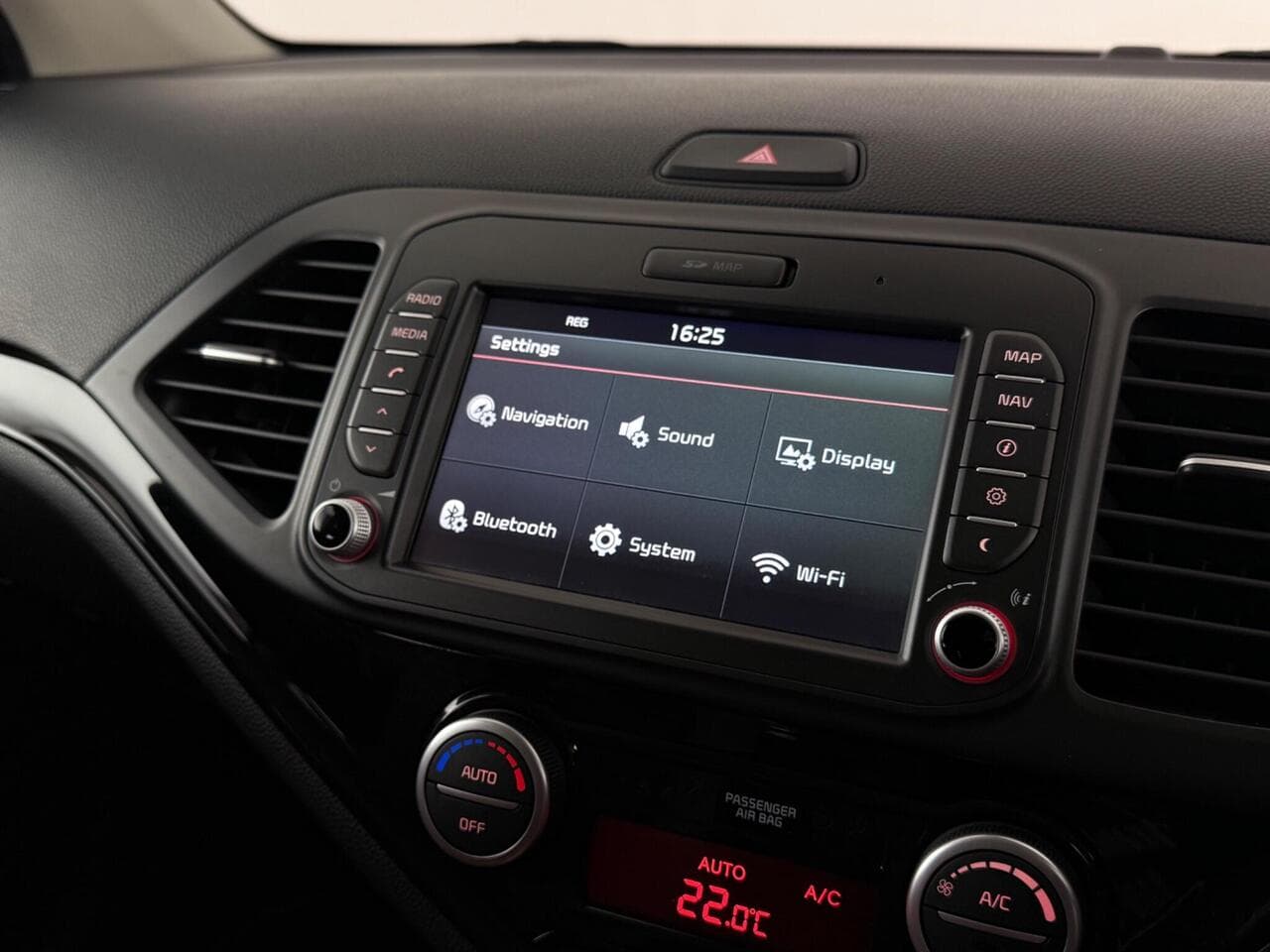 Kia Picanto thumbnail Infotainment System