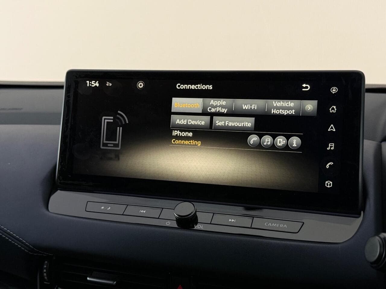 Nissan Qashqai thumbnail Infotainment System