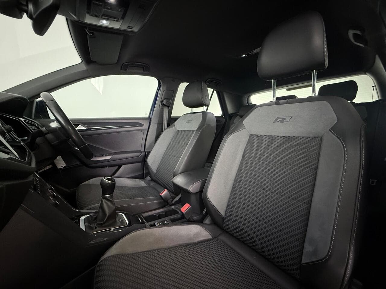 Volkswagen T-Roc thumbnail Seat Front Passenger