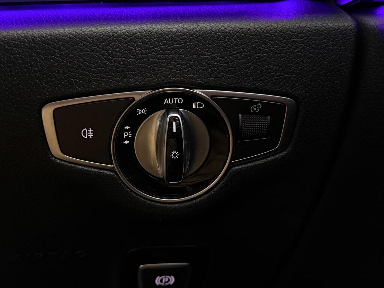 Mercedes-Benz E Class thumbnail Misc Controls