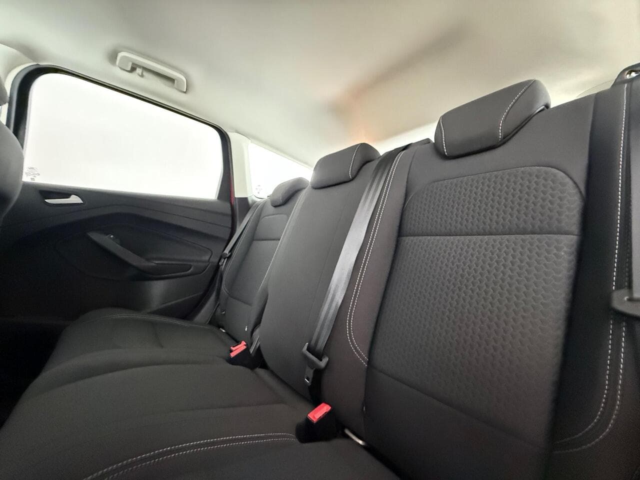 Ford Kuga thumbnail Seats Rear