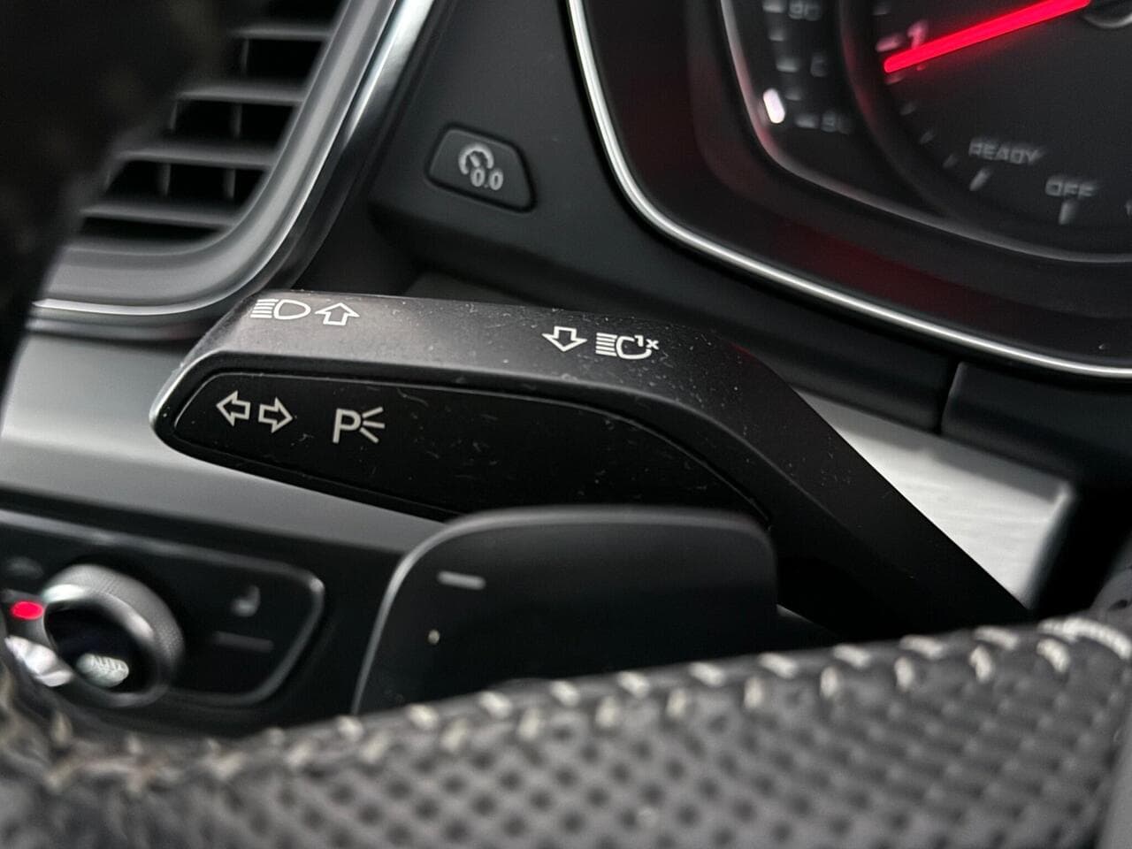 Audi Q5 thumbnail Misc Controls