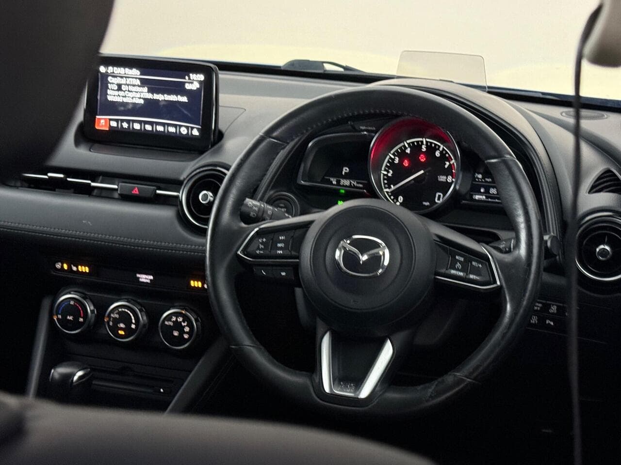 Mazda CX-3 thumbnail Steering Wheel
