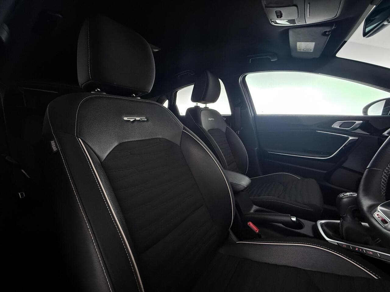 Kia Ceed thumbnail Seat Driver