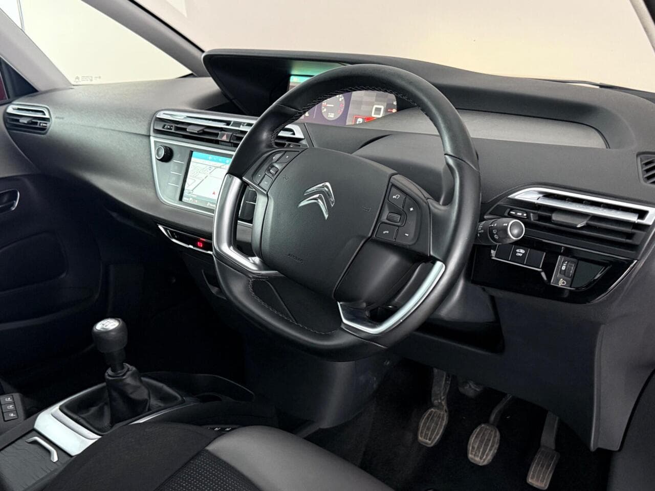 Citroen Grand C4 Picasso thumbnail Interior Front