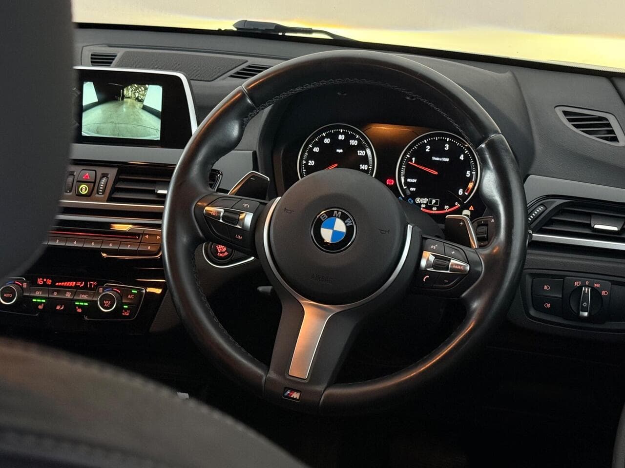 BMW X1 thumbnail Steering Wheel