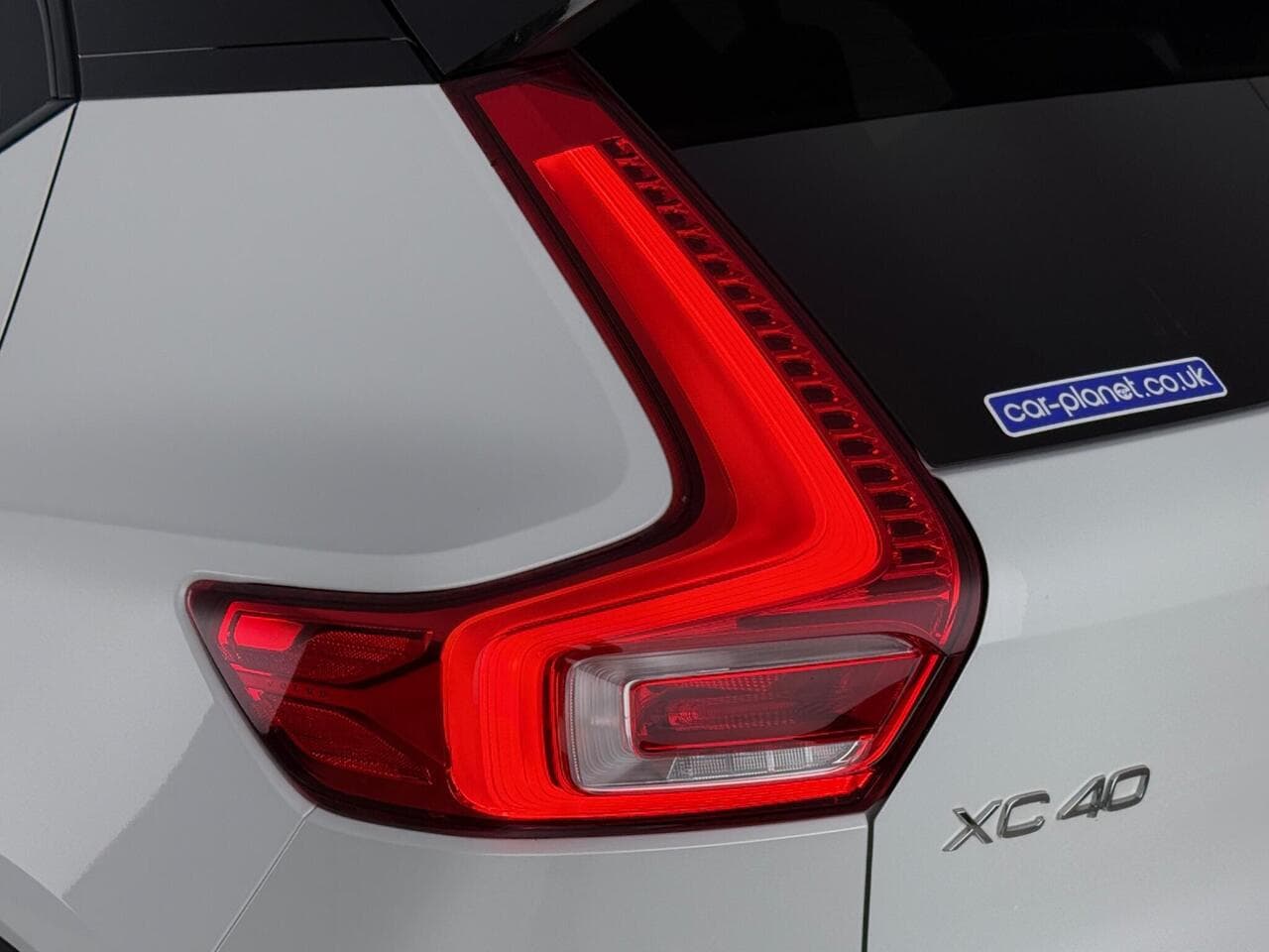 Volvo XC40 thumbnail Lights Rear